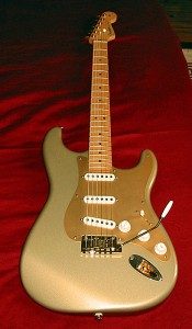 Monter une Fender stratocaster custom Shoreline Gold deluxe 57/59
